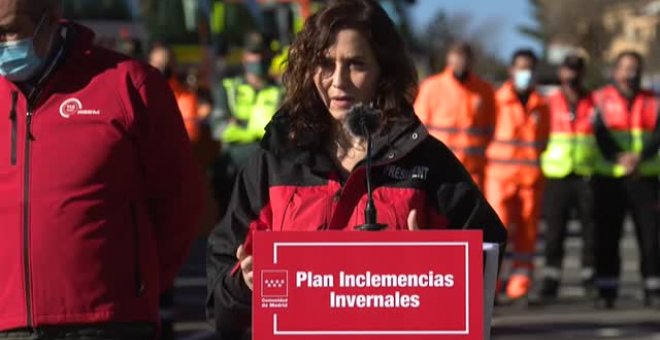 Ayuso pide a los ciudadanos "seguir con una vida normal" y que no cancelen "cenas, comidas ni celebraciones"