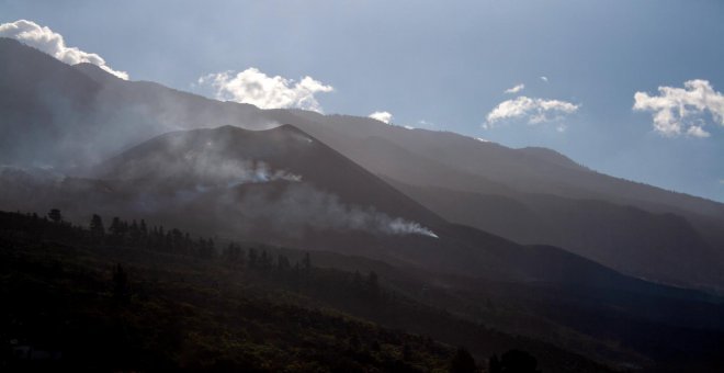 La Palma continúa sin signos de erupción y la emisión de gases se desploma