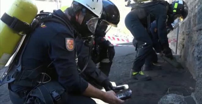 UME y Guardia Civil revisan la acumulación de gases en las viviendas de la zona de exclusión