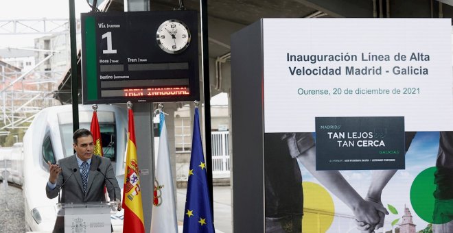 Sánchez inaugura el AVE en Galicia en un acontecimiento "histórico"