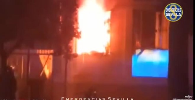 Herida una persona en el incendio de una vivienda en Sevilla durante la Nochebuena