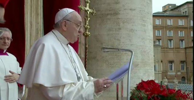 El Papa Francisco ofrece la tradicional bendición 'Urbi et Orbi'
