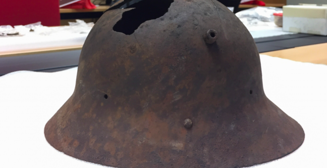 Hallado en los montes de Pas un casco checo utilizado en combates del Frente Norte