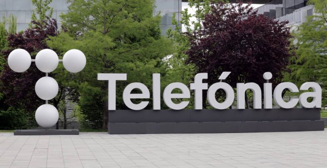 Telefónica firma la salida de unos 2.700 empleados por un coste de 1.500 millones