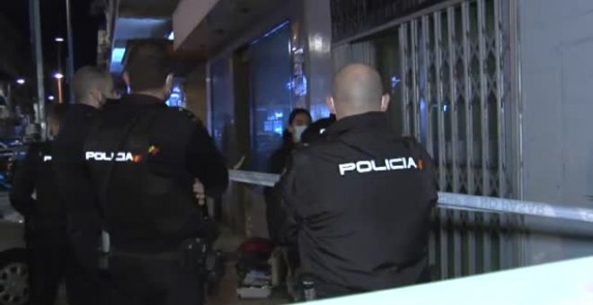 La Policía investiga el hallazgo de dos cadáveres dentro de un bar en Parla (Madrid)