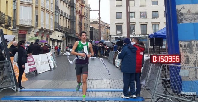 Miles de castellanomanchegos cierran el año a golpe de zapatilla en las tradicionales san silvestres