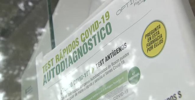 Sanidad reduce la cuarentena de positivos a 7 días