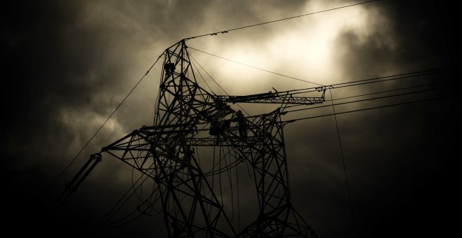 El precio de luz subirá este domingo un 5,74%, hasta los 201,34 euros/MWh