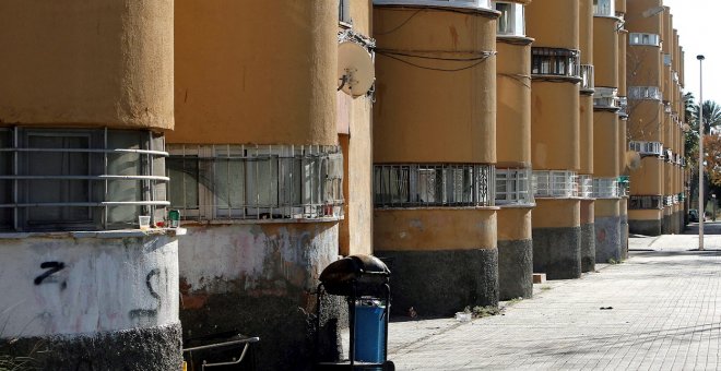 Detienen al hombre buscado por asesinar a su pareja en Elche tras atrincherarse en una vivienda con rehenes