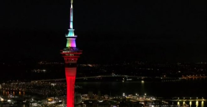 Nueva Zelanda da la bienvenida al 2022
