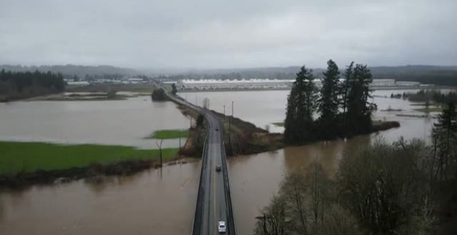 La costa noroeste de EEUU sufre las inundaciones más devastadoras en una década