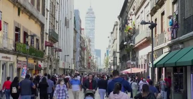 México alcanza el récord diario de contagios ante el avance de ómicron