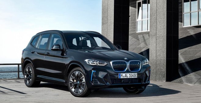 El Grupo BMW dobló (y más) sus ventas de coches eléctricos e híbridos en 2021