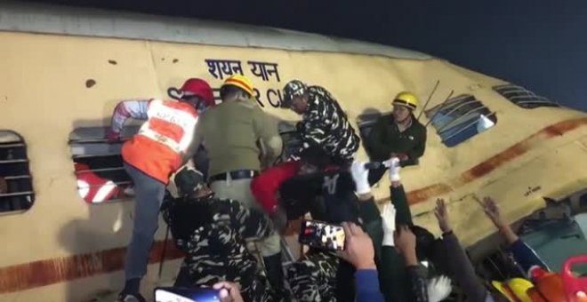 Al menos nueve muertos y 40 heridos en el descarrilamiento de un tren en la India