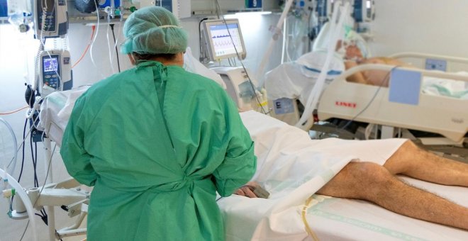 La región suma 6.243 nuevos positivos por covid y siete muertes, pero sigue estable la ocupación hospitalaria