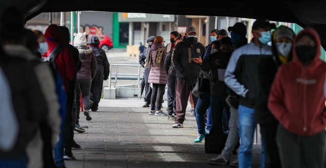 España cierra el ciclo de las terceras dosis en pleno pulso de la OMS para llevar la vacuna al resto del mundo