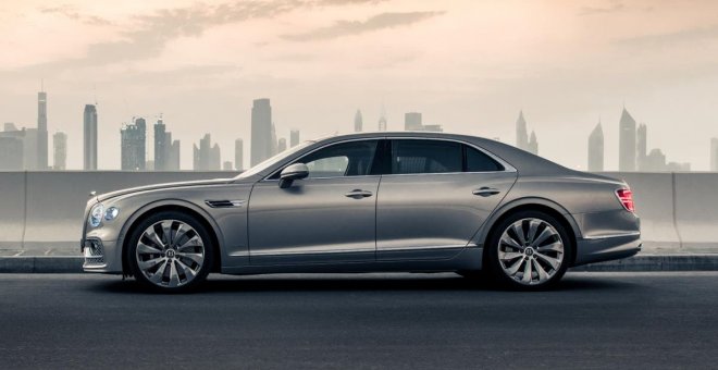 El lujo no sufre: Bentley bate récords impulsada por los coches híbridos enchufables