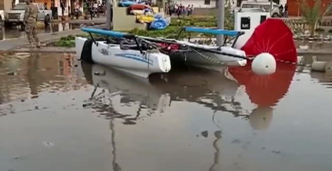 Varias ciudades costeras de Perú afectadas por la erupción volcánica en Tonga