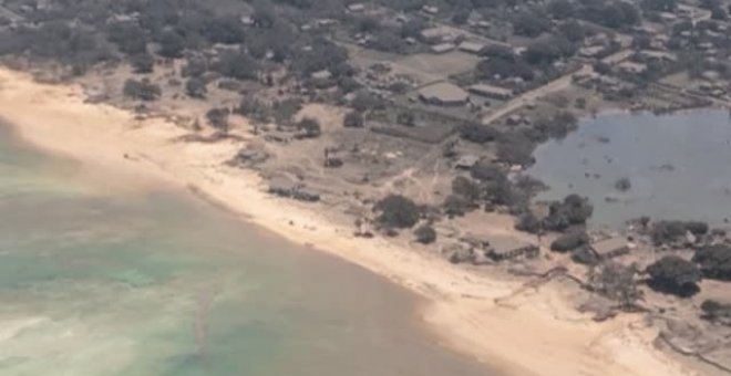 Las imágenes tomadas desde el espacio confirman el desastre causado por la erupción del volcán Hunga en la isla de polinesia de Tonga