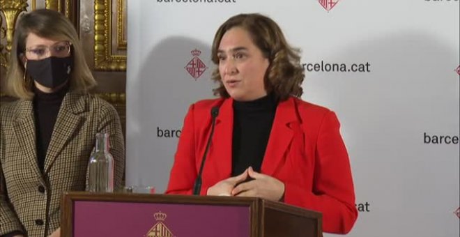 Colau muestra su "perplejidad" al ser citada por unos hechos ya investigados y archivados