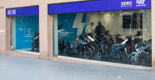 Quadis se lanza al negocio de las motos eléctricas en Barcelona