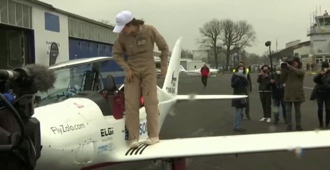 Una adolescente belga, a punto de completar la vuelta al mundo en avioneta