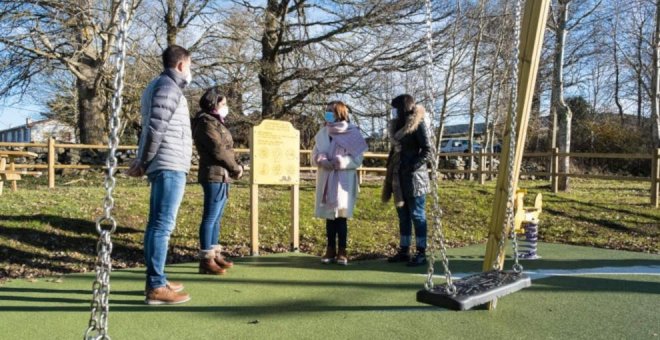 La Aguilera estrena su primer parque infantil tras una inversión de 18.000 euros