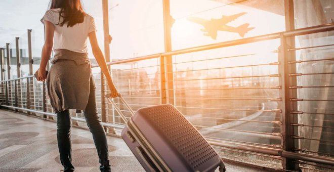 ¿Tu hijo viaja al extranjero por una larga estancia? Descubre qué seguros necesita