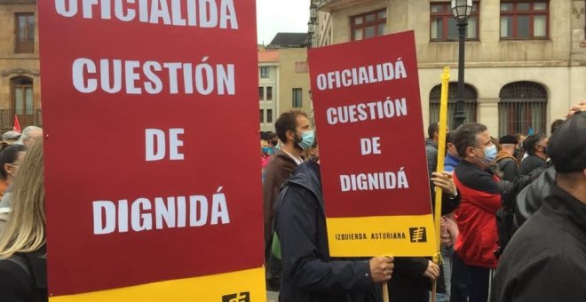 Izquierda Asturiana pide "nun acabar dándo-y a Vox una victoria por nun-yla dar a Foro"