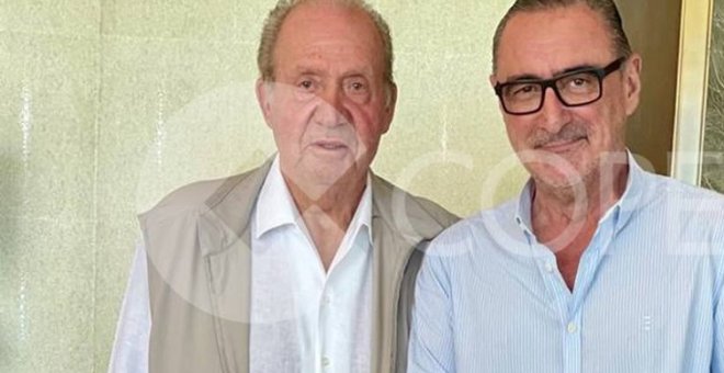 Carlos Herrera visita a Juan Carlos I en su exilio dorado:  "Su avión con destino a Somalia hacía escala en Abu Dabi y aprovechó para saludar a un amigo"