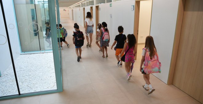 Cantabria cierra 50 nuevas aulas por covid y el total se eleva a 89