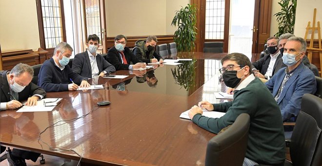 Ayuntamiento y Racing se verán en un mes al constatar "muy buenas intenciones"