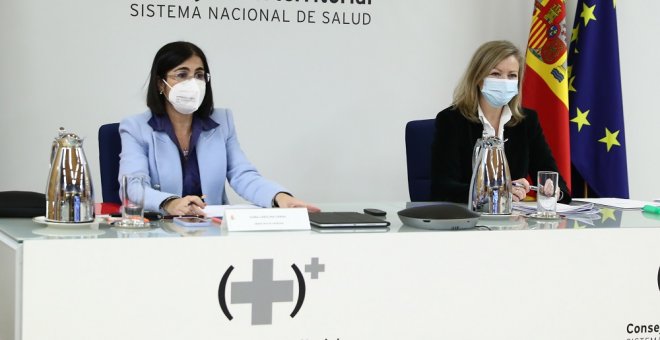 Sanidad vuelve a defender la mascarilla en exteriores por su "efecto barrera" para frenar los contagios