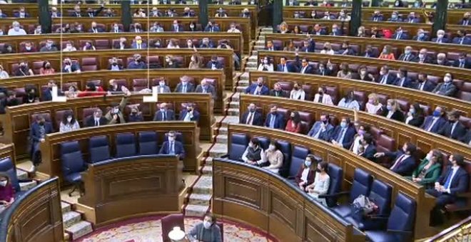 El PSOE acusa al PP de comprar las voluntades de los diputados de UPN