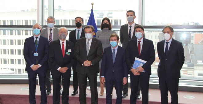 Ningún comisario relacionado con los fondos europeos recibe a los alcaldes del PP en su campaña de descrédito en Bruselas
