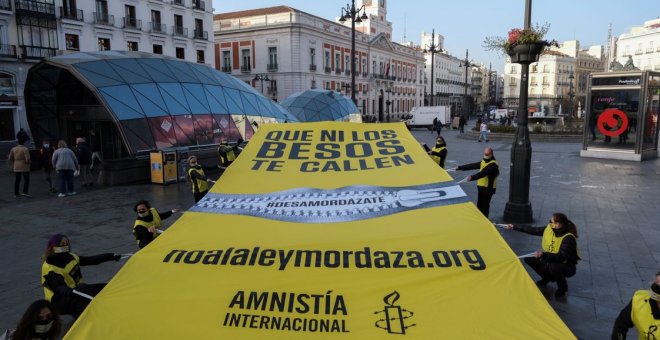 Amnistía Internacional exige cambios más profundos en la 'ley mordaza'