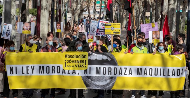 Las negociaciones de la 'ley mordaza' chocan con las resistencias del PSOE a limitar la arbitrariedad policial