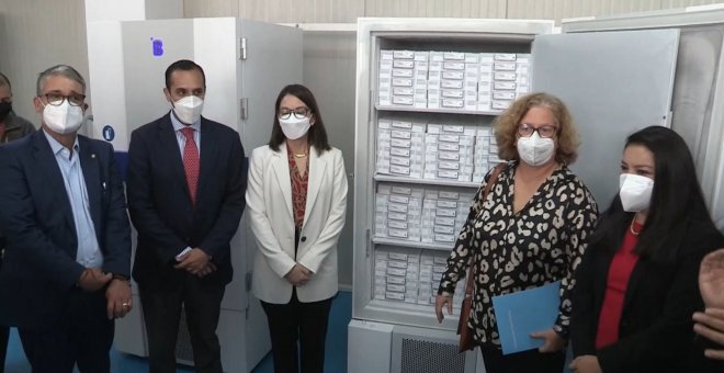 Ecuador recibe lote de 1,5 millones de vacunas de Pfizer donadas por España