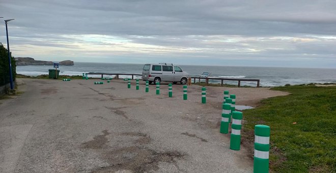 El mirador de la playa de Los Caballos amanece con daños por actos vandálicos