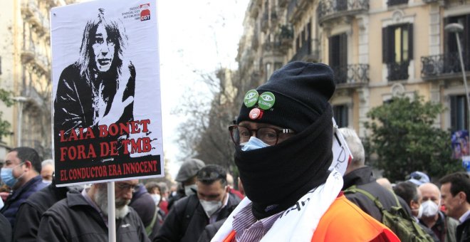 Els conductors de bus de TMB es manifesten pel centre de Barcelona per reclamar la dimissió de Bonet