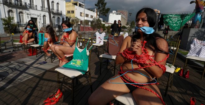 Ecuador legaliza el aborto en casos de violación