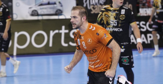 Entrevista con Alonso Moreno, jugador del Bathco Balonmano Torrelavega