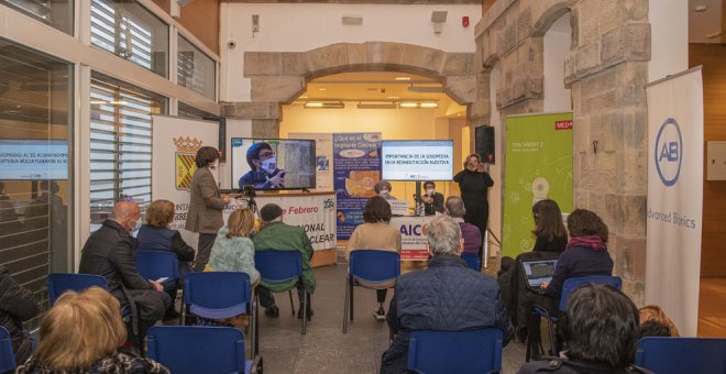 Torrelavega celebra el Día del Implante Coclear con una charla