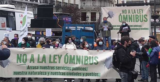Miles de personas salen a la calle en Madrid contra la Ley Omnibus de Ayuso