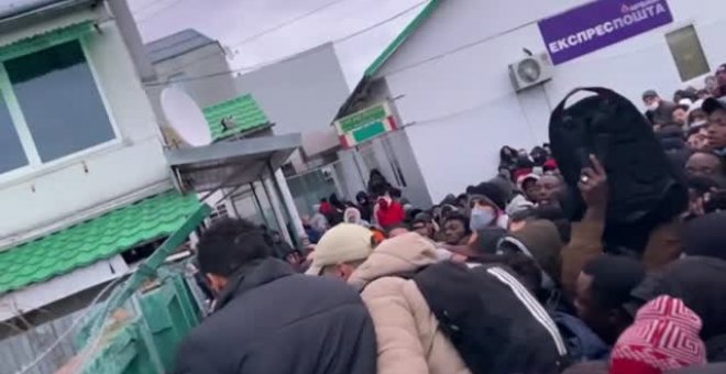 Hasta un millón de refugiados han cruzado la frontera de Ucrania huyendo de las bombas