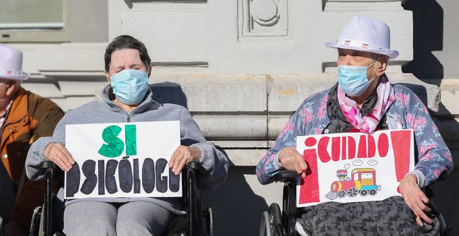 Los mayores de la residencia de L'Infiestu le piden al ERA que no les quiten a su psicóloga