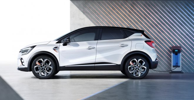 Primeras claves del Renault Captur eléctrico: llegará en 2025 y tendrá una durísima competencia