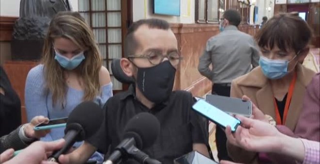 Echenique dice que la polémica sobre las armas está "zanjada" aunque la formación mantiene la misma posición