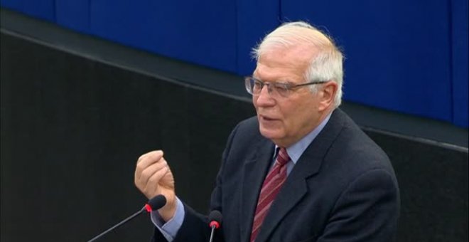 Josep Borrell pide a los europeos que "bajen la calefacción" para "limitar la dependencia del gas ruso"