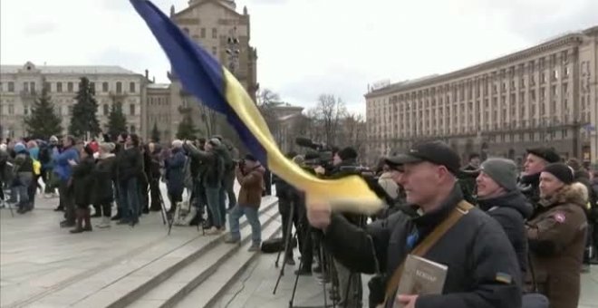 La Orquesta Sinfónica de Kiev interpreta el Himno de la Alegría en la Plaza Maidan